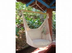 Rope hammock chair with pillows