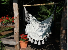 Wide hammock chair